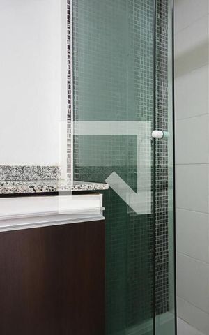 Apartamento para alugar com 64m², 2 quartos e 1 vaga Apartamento para alugar com 64m², 2 quartos e 1 vagaBanheiro Suíte