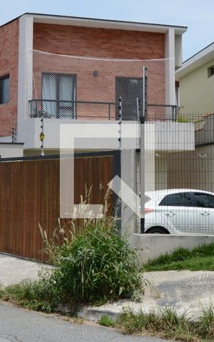 Casa à venda com 105m², 3 quartos e 1 vagaFachada