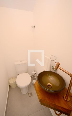 Casa à venda com 105m², 3 quartos e 1 vagaLavabo