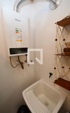 Casa à venda com 105m², 3 quartos e 1 vagaÁrea de Serviço