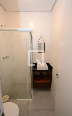 Casa à venda com 105m², 3 quartos e 1 vagaBanheiro