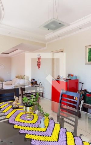Apartamento à venda com 200m², 4 quartos e 2 vagas Apartamento à venda com 200m², 4 quartos e 2 vagasSala de Jantar