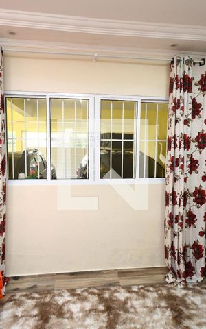 Casa à venda com 197m², 3 quartos e 3 vagasSala