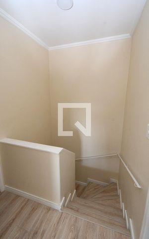 Casa à venda com 197m², 3 quartos e 3 vagasEscada