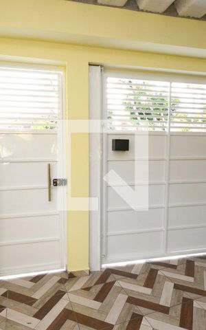 Casa à venda com 197m², 3 quartos e 3 vagasGaragem