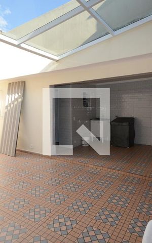 Casa à venda com 197m², 3 quartos e 3 vagasQuintal