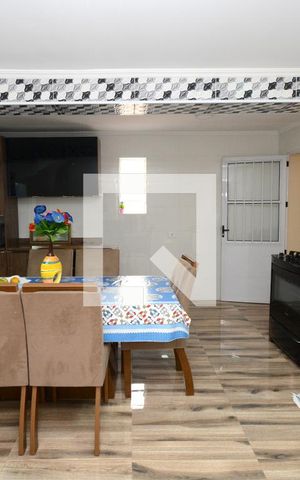 Casa à venda com 197m², 3 quartos e 3 vagasCozinha