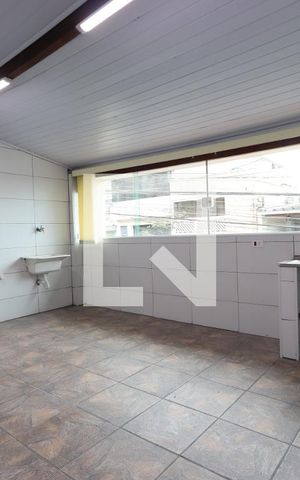Casa para alugar com 70m², 1 quarto e sem vagaCozinha e Área de Serviço