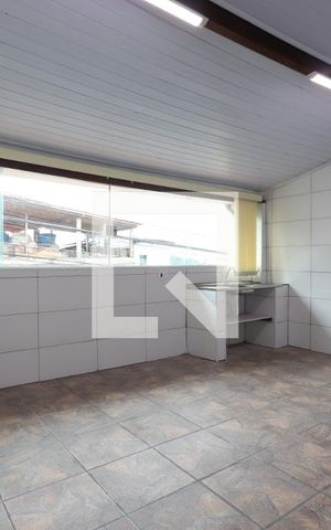 Casa para alugar com 70m², 1 quarto e sem vagaCozinha e Área de Serviço