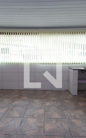 Casa para alugar com 70m², 1 quarto e sem vagaCozinha e Área de Serviço