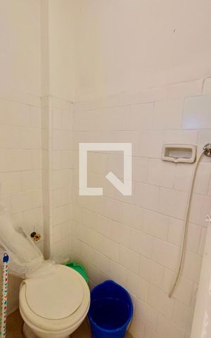 Apartamento à venda com 100m², 3 quartos e 1 vaga Apartamento à venda com 100m², 3 quartos e 1 vagaBanheiro serviço