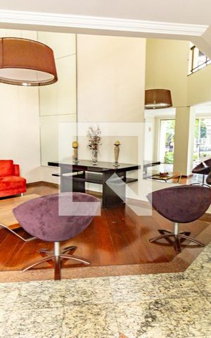 Apartamento para alugar com 156m², 3 quartos e 3 vagas Apartamento para alugar com 156m², 3 quartos e 3 vagasÁrea comum - Hall