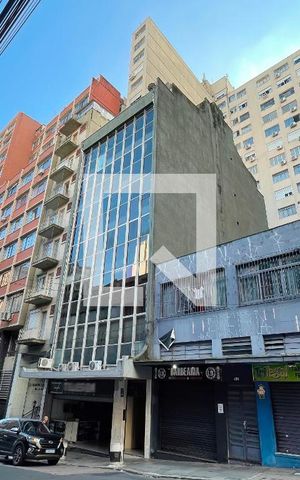Apartamento à venda com 120m², 3 quartos e sem vaga Apartamento à venda com 120m², 3 quartos e sem vagaFachada