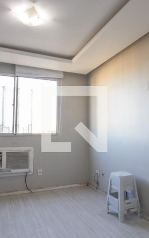 Apartamento à venda com 42m², 2 quartos e 1 vaga Apartamento à venda com 42m², 2 quartos e 1 vagaSala