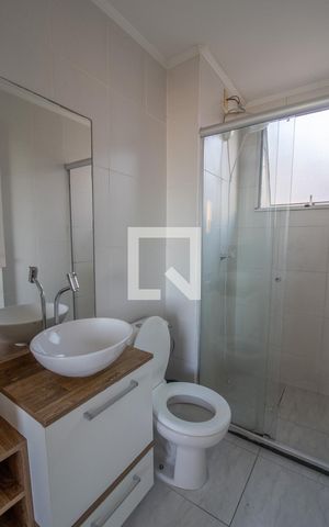 Apartamento à venda com 42m², 2 quartos e 1 vaga Apartamento à venda com 42m², 2 quartos e 1 vagaBanheiro
