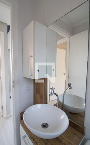 Apartamento à venda com 42m², 2 quartos e 1 vaga Apartamento à venda com 42m², 2 quartos e 1 vagaBanheiro