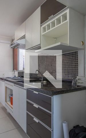 Apartamento à venda com 42m², 2 quartos e 1 vaga Apartamento à venda com 42m², 2 quartos e 1 vagaCozinha