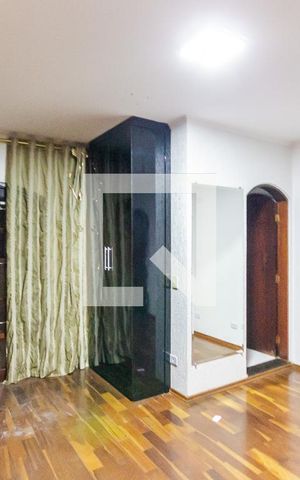 Casa à venda com 200m², 3 quartos e 3 vagasSuíte 2