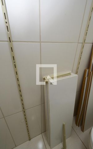 Apartamento à venda com 64m², 2 quartos e 1 vagaBanheiro de serviço