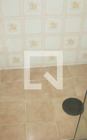 Casa à venda com 360m², 4 quartos e 8 vagasBanheiro social 