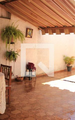Casa à venda com 360m², 4 quartos e 8 vagasÁrea comum 