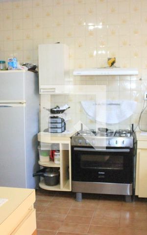 Casa à venda com 360m², 4 quartos e 8 vagasCozinha 