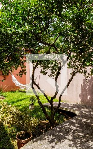 Casa à venda com 412m², 3 quartos e 3 vagas Casa à venda com 412m², 3 quartos e 3 vagasJardim
