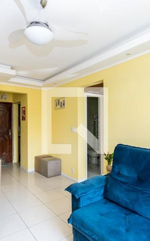 Apartamento à venda com 69m², 2 quartos e 1 vaga Apartamento à venda com 69m², 2 quartos e 1 vagaSala