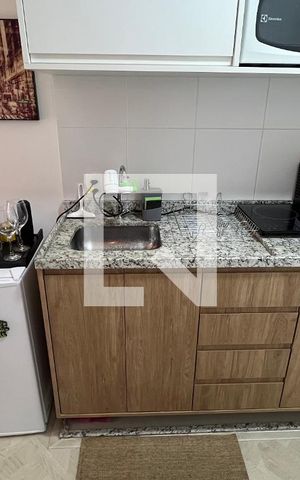 Studio à venda com 28m², 1 quarto e sem vaga Studio à venda com 28m², 1 quarto e sem vagaCozinha - Armários