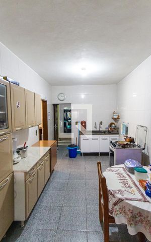 Casa à venda com 200m², 7 quartos e 2 vagasCozinha