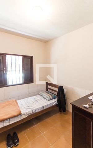 Casa à venda com 200m², 7 quartos e 2 vagasQuarto 2  
