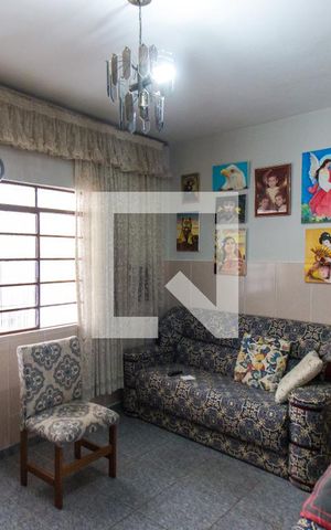 Casa à venda com 200m², 7 quartos e 2 vagasSala  