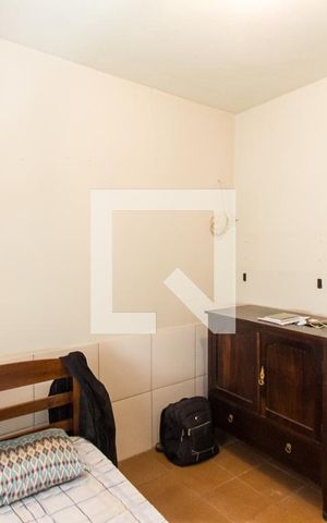 Casa à venda com 200m², 7 quartos e 2 vagasQuarto 2  