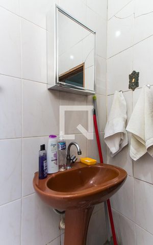 Casa à venda com 200m², 7 quartos e 2 vagasBanheiro da Suíte