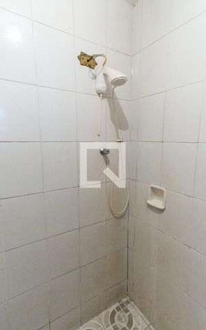 Casa à venda com 200m², 7 quartos e 2 vagasBanheiro 2  