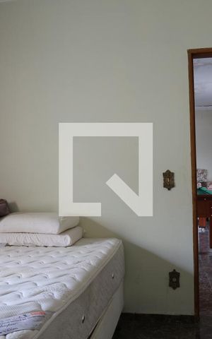 Casa à venda com 300m², 7 quartos e 10 vagasQuarto 2 casa 2