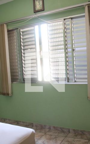 Casa à venda com 300m², 7 quartos e 10 vagasQuarto 1 casa 1