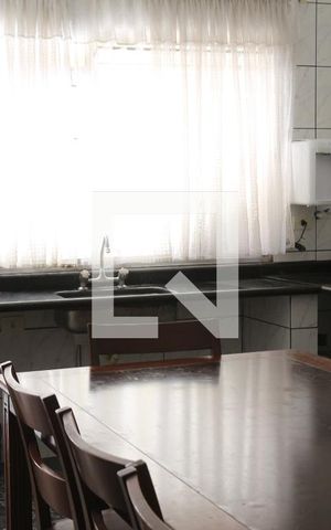 Casa à venda com 300m², 7 quartos e 10 vagasCozinha casa 3