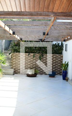 Casa para alugar com 699m², 4 quartos e 4 vagasÁrea externa