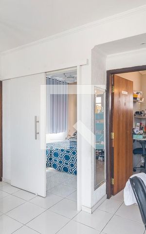 Casa à venda com 200m², 4 quartos e 2 vagas Casa à venda com 200m², 4 quartos e 2 vagasSala Edícula