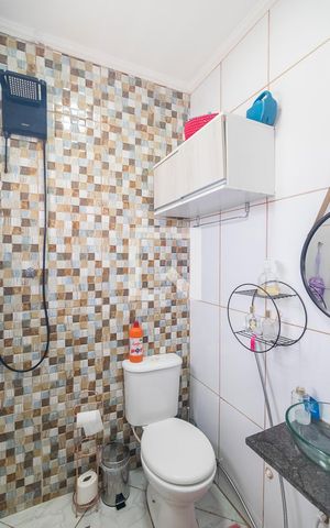 Casa à venda com 200m², 4 quartos e 2 vagas Casa à venda com 200m², 4 quartos e 2 vagasBanheiro Edícula