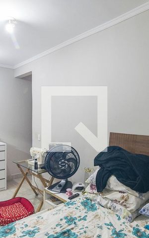 Casa à venda com 200m², 4 quartos e 2 vagas Casa à venda com 200m², 4 quartos e 2 vagasQuarto 2 Suite