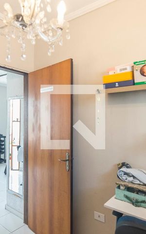 Casa à venda com 200m², 4 quartos e 2 vagas Casa à venda com 200m², 4 quartos e 2 vagasQuarto 2 Edícula