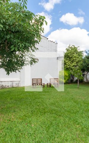 Casa de condomínio à venda com 175m², 3 quartos e 2 vagas Casa de condomínio à venda com 175m², 3 quartos e 2 vagasDetalhe da area de serviço