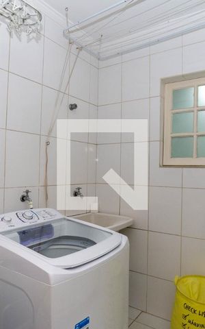 Casa de condomínio à venda com 175m², 3 quartos e 2 vagas Casa de condomínio à venda com 175m², 3 quartos e 2 vagasÁrea de Serviço