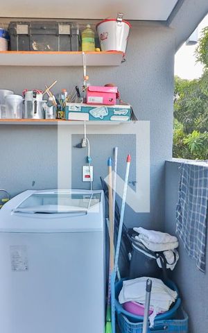 Apartamento à venda com 57m², 2 quartos e 1 vaga Apartamento à venda com 57m², 2 quartos e 1 vagaVaranda / Lavanderia