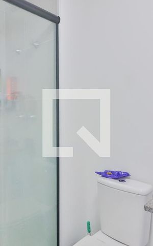 Apartamento à venda com 57m², 2 quartos e 1 vaga Apartamento à venda com 57m², 2 quartos e 1 vagaBanheiro Social