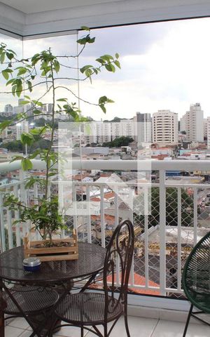 Apartamento para alugar com 60m², 2 quartos e 1 vagaSacada