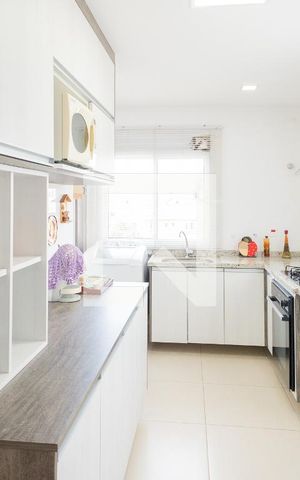 Apartamento à venda com 142m², 3 quartos e 2 vagas Apartamento à venda com 142m², 3 quartos e 2 vagasCozinha