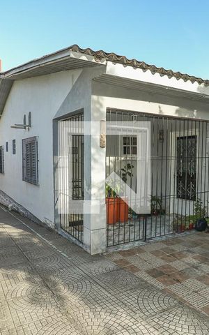 Casa à venda com 200m², 4 quartos e 5 vagas Casa à venda com 200m², 4 quartos e 5 vagasÁrea Externa